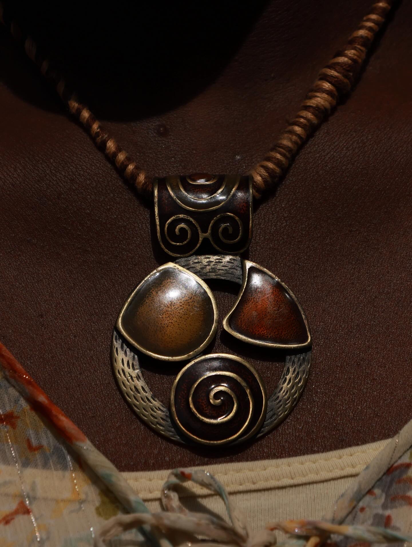 Détail pendentif